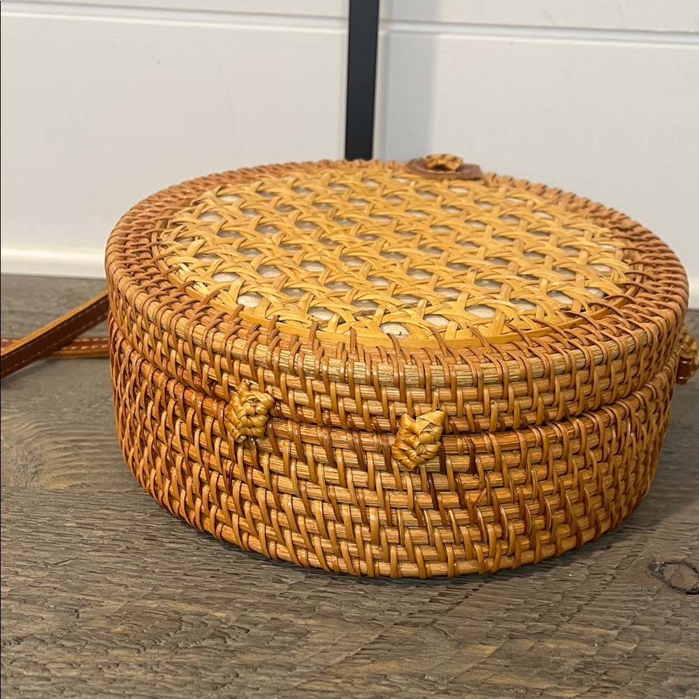 Circle Crossbody Bag Wicker Boho Purse - Handmade - Picture 5 of 7